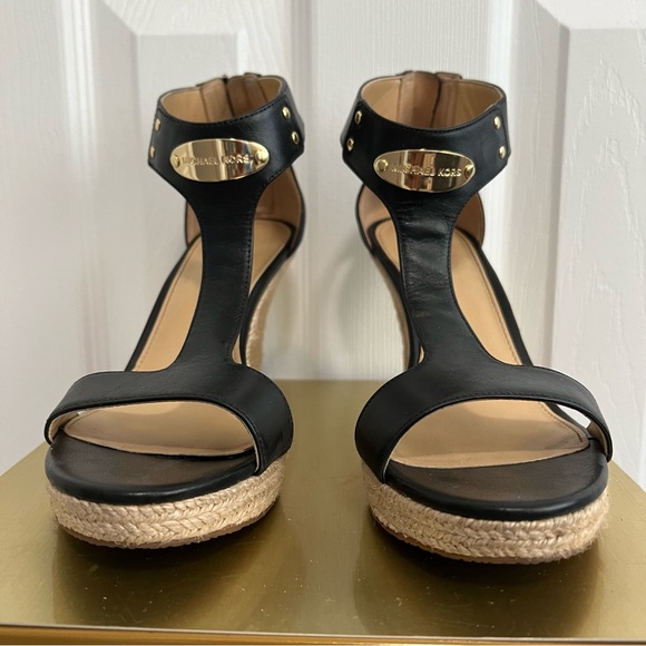 Michael Kors Espadrilles Wedges in Black Leather/Gold; Size 7.5M - Picture 3 of 9